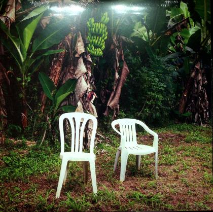 Debi Tirar Mas Fotos