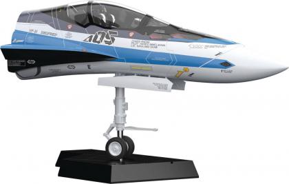 VF-31J Hayate Immelman's Fighter: Macross Delta - Fighter Nose Collection 1/20 Scale Model Kit