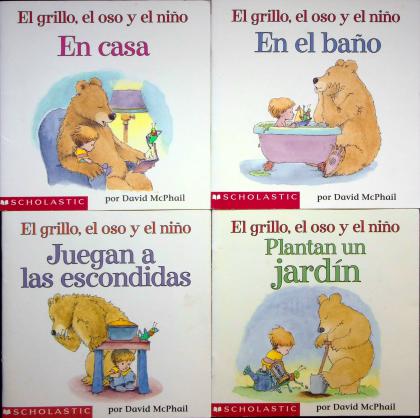 Four Book Set: En Casa (At Home) / En el bano (And the Bath) / Juegan a las escondidas (Play Hide-and-Seek) / Plantan un jardin (Plant a Garden)